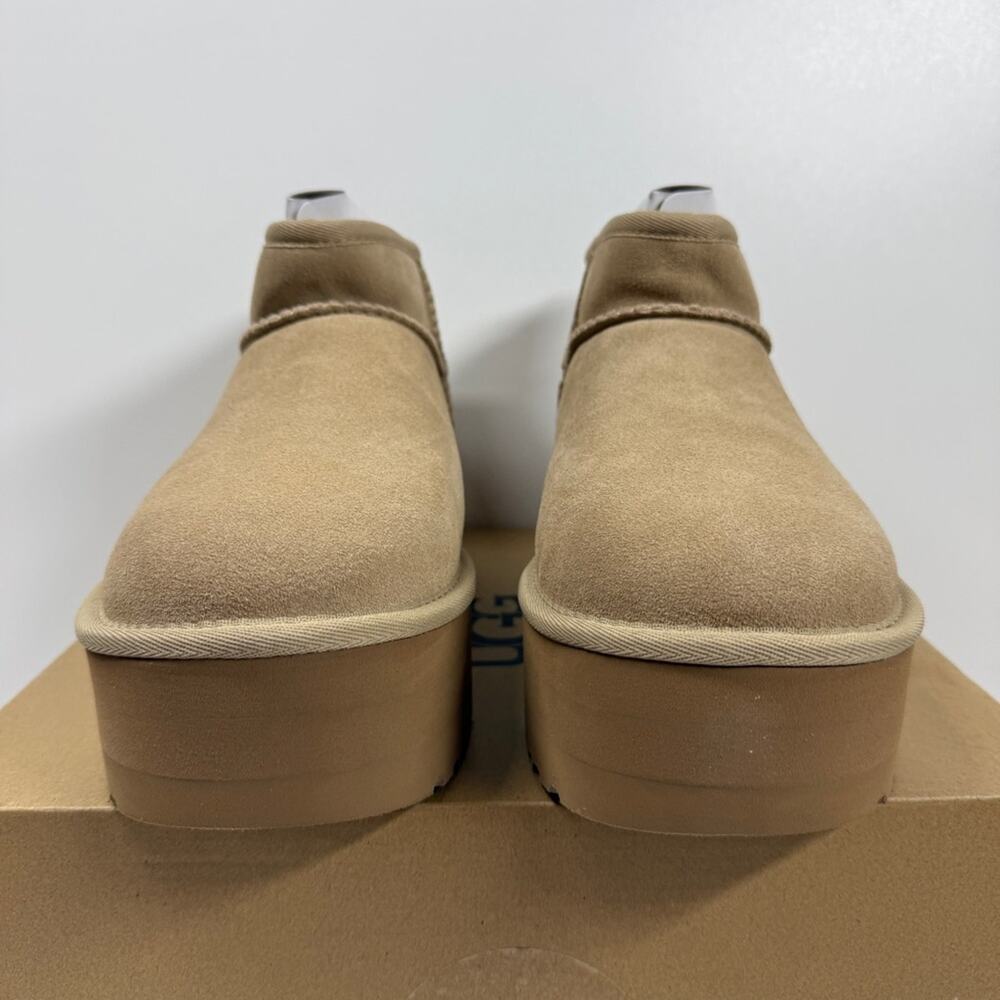 NIB UGG Women's Classic Ultra Mini Platform Size 9 - Picture 3 of 8